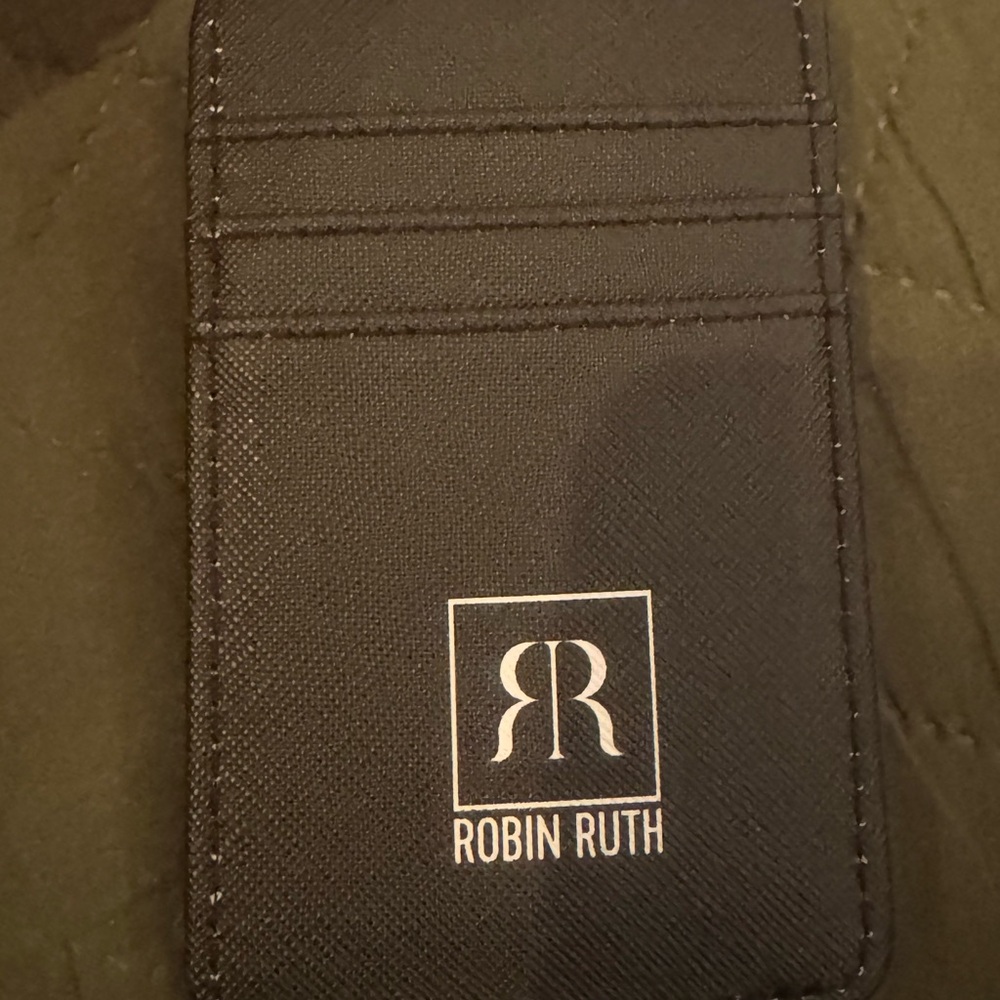 Robin Ruth Japan Pink Floral Card Holder keychain - Picture 2 of 6